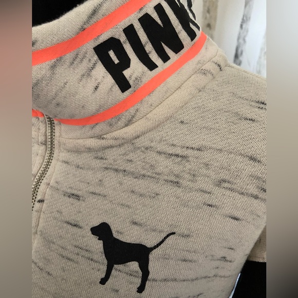 PINK by Victorias Secret sweatshirt 🌸 - Picture 2 of 6